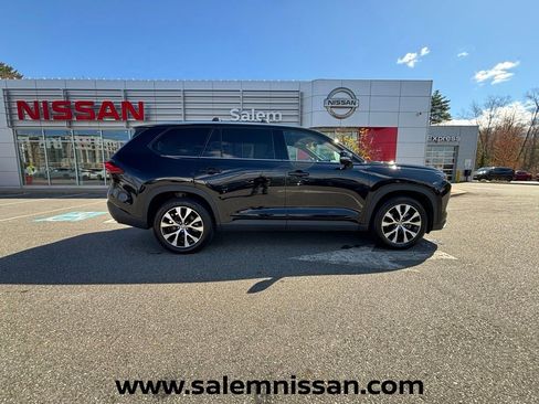 Used 2024 Toyota Grand Highlander AWD Hybrid image 20