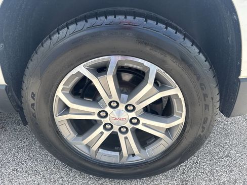 Used 2015 GMC Acadia SLT w/ Open Road Package AWD/4WD image 25