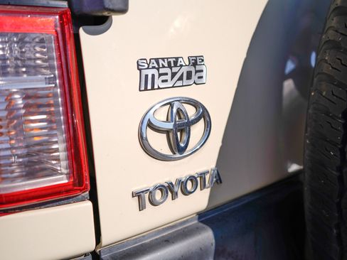 Used 2008 Toyota FJ Cruiser 4WD image 10