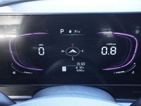 Used 2025 Kia Sportage EX image 42