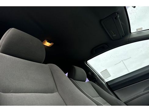 Used 2010 Honda Civic DX-VP image 17