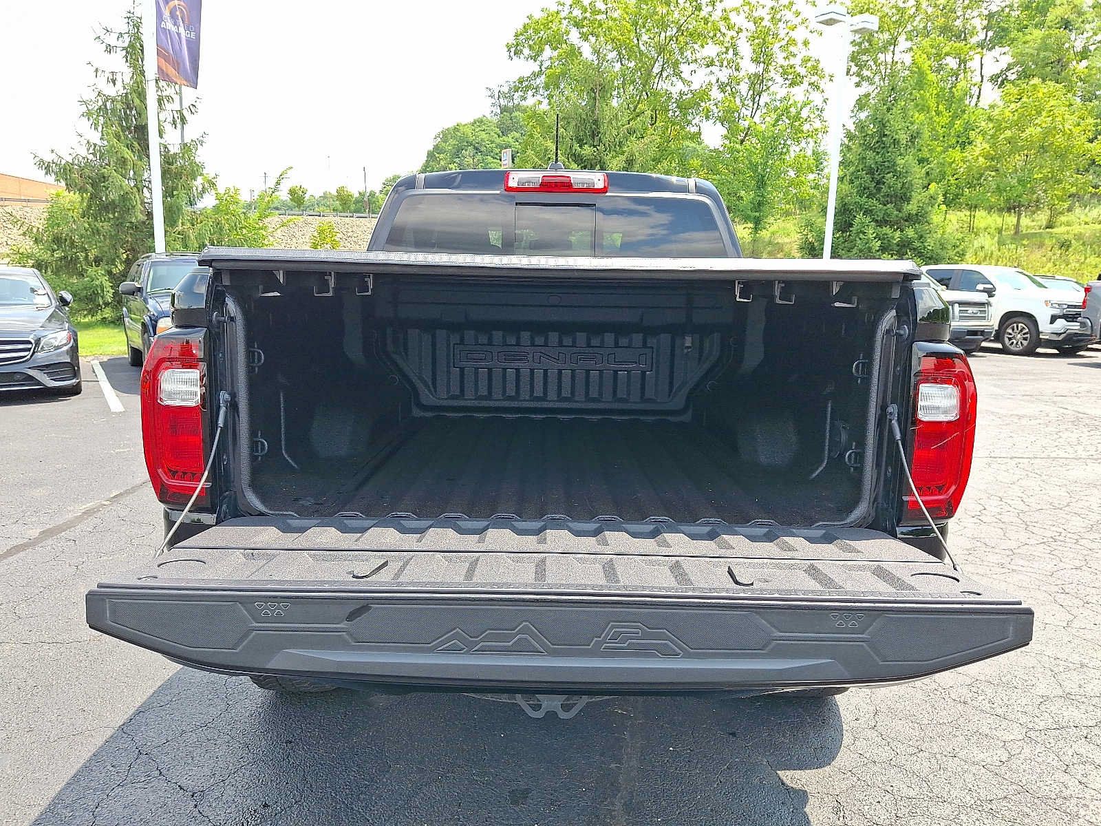 Used 2023 GMC Canyon Denali AWD/4WD image 28
