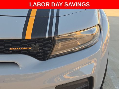 Used 2022 Dodge Charger Scat Pack RWD image 8