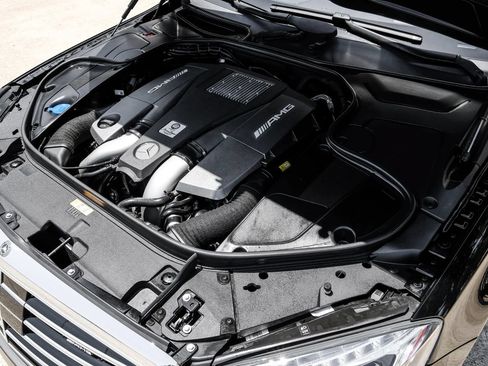 Used 2017 Mercedes-Benz S 63 AMG 4MATIC Sedan w/ Warmth & Comfort Package image 73