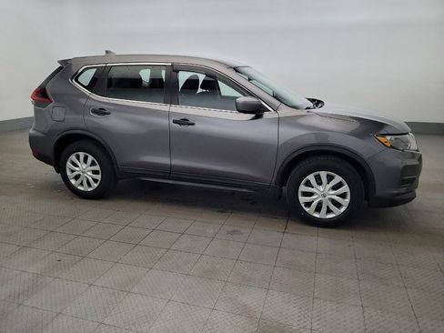 Used 2019 Nissan Rogue S image 11