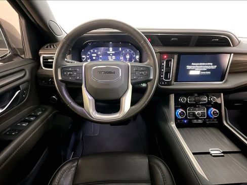 Used 2023 GMC Yukon Denali image 7