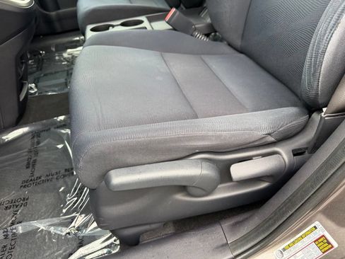 Used 2010 Honda CR-V LX image 14