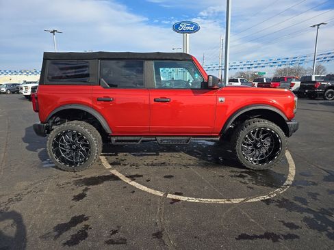 Used 2023 Ford Bronco Big Bend image 5