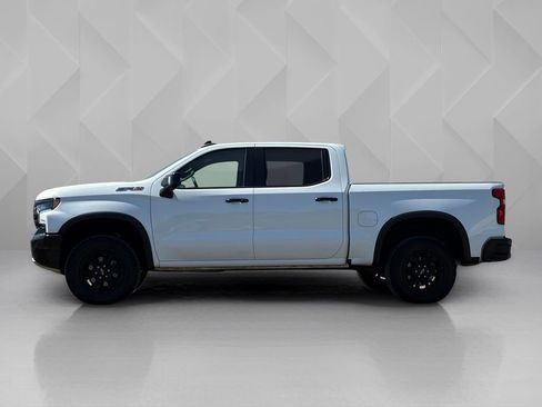 Used 2023 Chevrolet Silverado 1500 ZR2 w/ Technology Package image 8