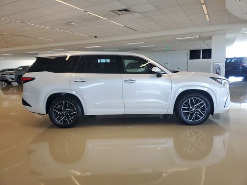 Used 2024 Lexus TX 350 FWD w/ Technology Package image 11