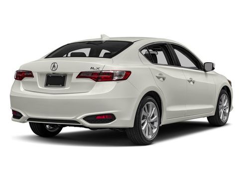 Used 2017 Acura ILX FWD image 2