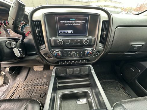 Used 2018 Chevrolet Silverado 2500 LTZ w/ Duramax Plus Package image 17