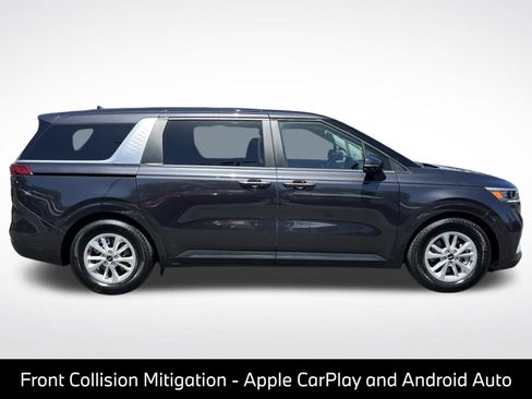 Used 2024 Kia Carnival LX FWD image 8
