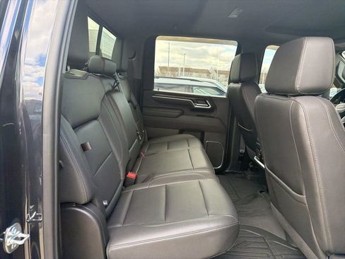Used 2025 GMC Sierra 2500 SLT AWD/4WD image 40
