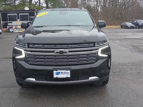 Used 2023 Chevrolet Tahoe Premier w/ Premium Package 2 AWD/4WD image 2
