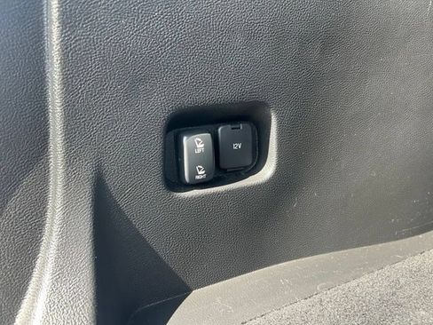 Used 2024 Ford Edge Titanium AWD/4WD image 11