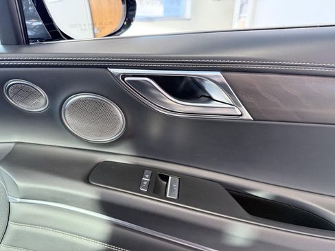 Used 2021 Genesis GV80 2.5T w/ Advanced Package 02 image 24