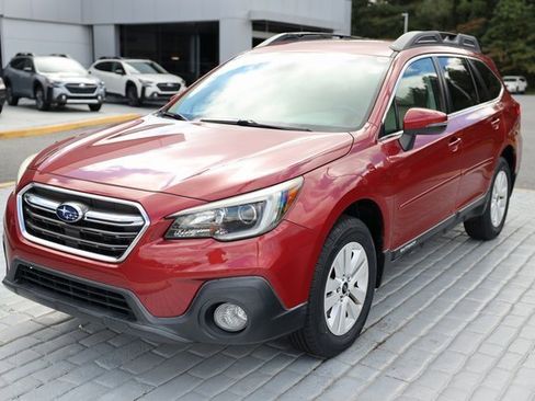 Used 2018 Subaru Outback 2.5i Premium image 1