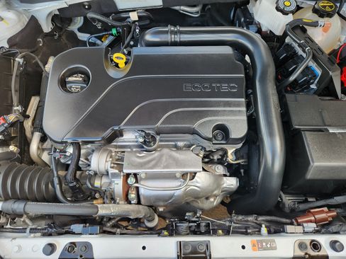 Used 2025 Chevrolet Malibu LT FWD image 34