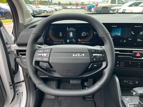 New 2026 Kia Sportage LX w/ LX Convenience Package AWD/4WD image 19