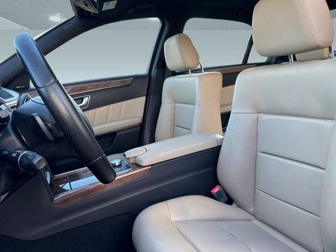 Used 2013 Mercedes-Benz E 350 BlueTEC Sedan image 22