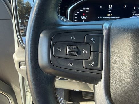 Used 2024 GMC Sierra 1500 SLT image 10