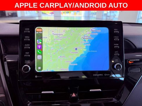 Used 2024 Toyota Camry SE w/ Cold Weather Package image 9