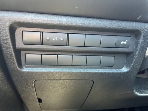 Used 2022 Mitsubishi Outlander SEL AWD/4WD image 19