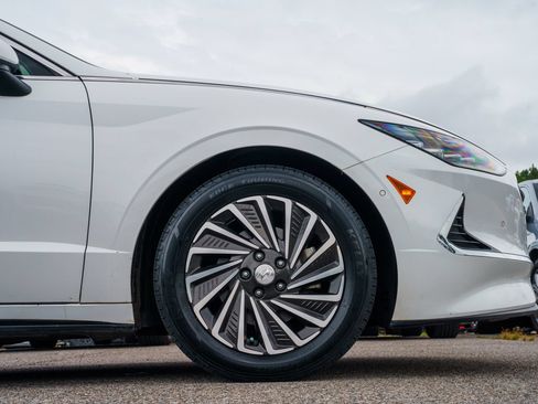Used 2022 Hyundai Sonata Limited FWD image 10