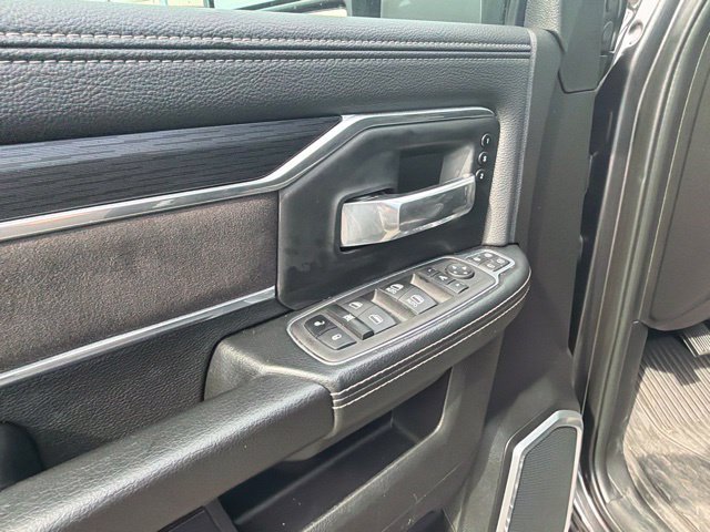 Used 2023 RAM 3500 Laramie AWD/4WD image 18
