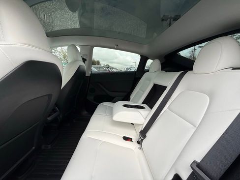 Used 2023 Tesla Model Y Long Range image 13