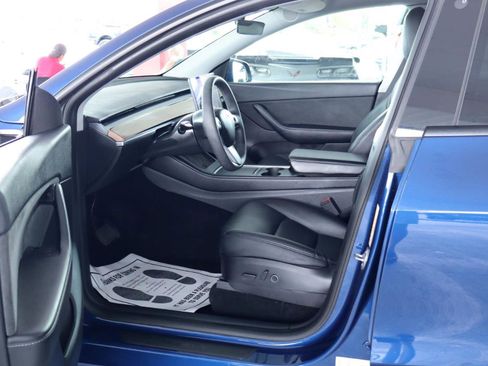 Used 2021 Tesla Model Y Long Range AWD/4WD image 14