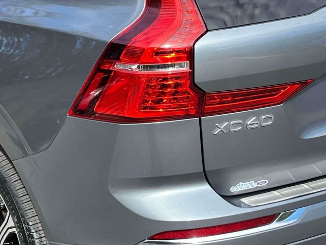 Used 2021 Volvo XC60 T5 Inscription w/ Protection Package Premier AWD/4WD image 10