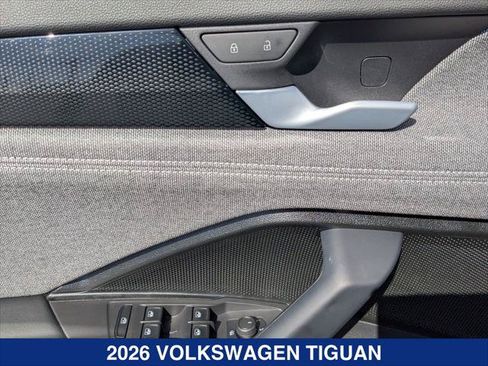 Used 2026 Volkswagen Tiguan S FWD image 11