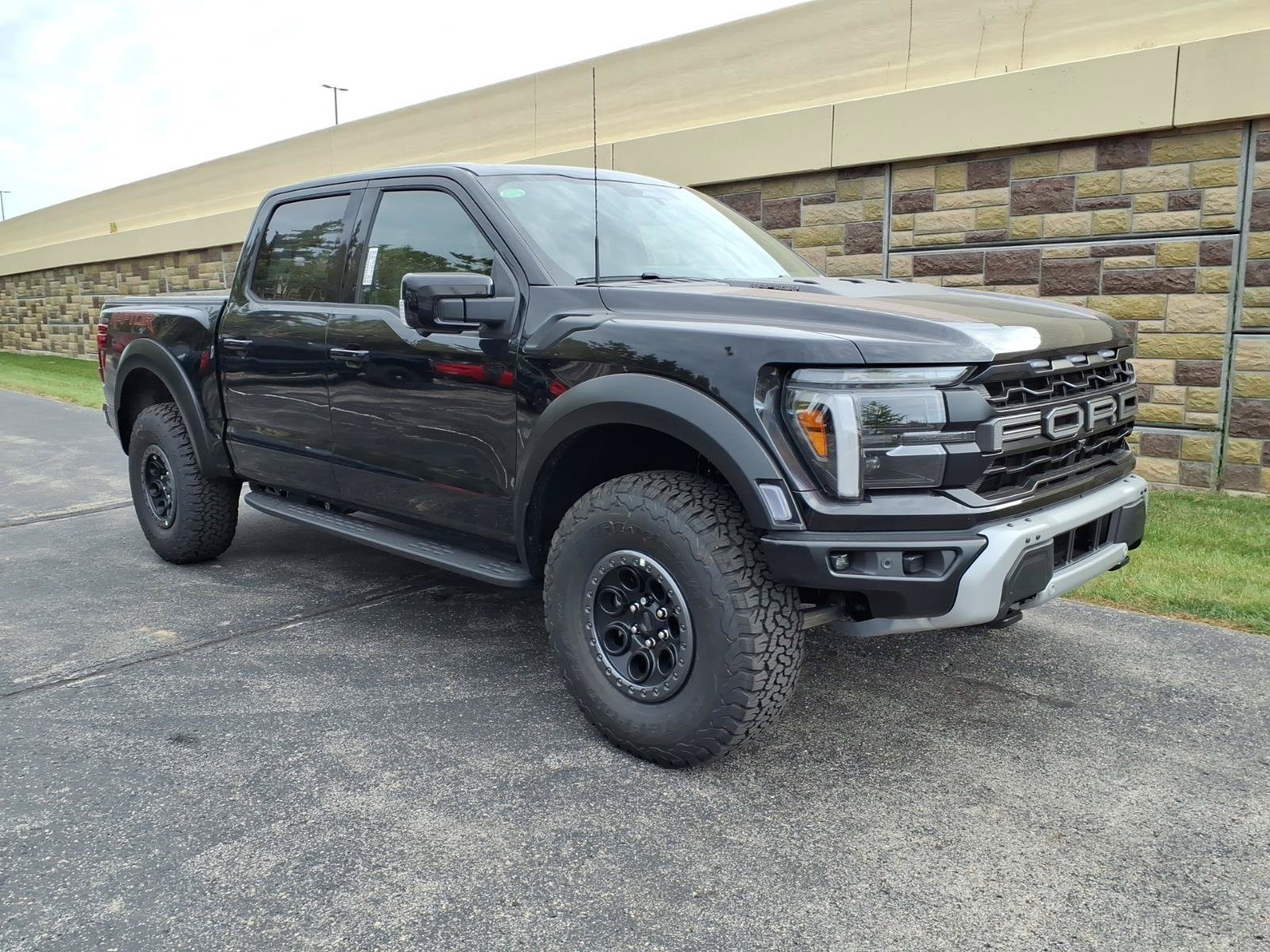 New 2026 Ford F150 Raptor AWD/4WD image 13