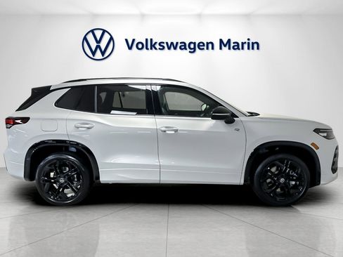 New 2026 Volkswagen Tiguan SE R-Line image 6