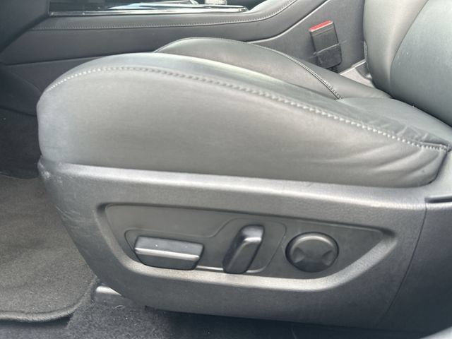 Used 2025 MAZDA CX-30 AWD 2.5 S w/ Preferred Package image 16