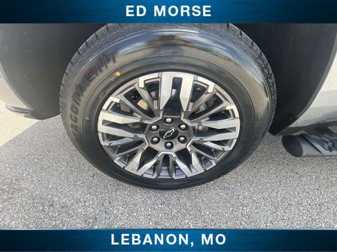 Certified 2025 Chevrolet Suburban Z71 AWD/4WD image 30