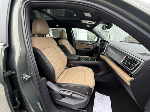 New 2026 Volkswagen Atlas Cross Sport SE image 25