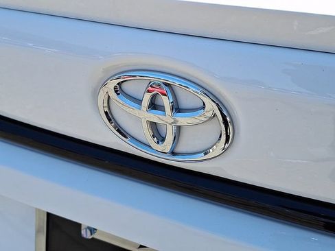 Used 2025 Toyota Corolla SE FWD image 24