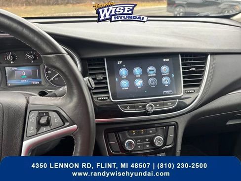 Used 2020 Buick Encore Preferred w/ Safety Package image 17