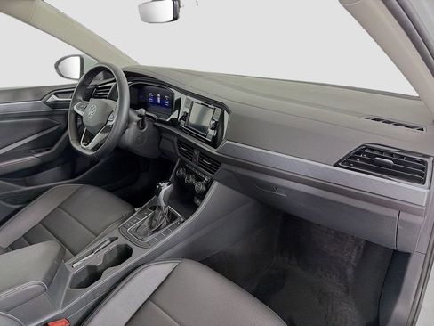Used 2024 Volkswagen Jetta SE FWD image 28