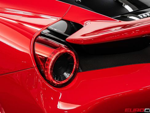 Used 2020 Ferrari 488 Pista Coupe RWD image 26