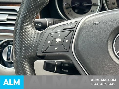 Used 2015 Mercedes-Benz E 250 BlueTEC Sedan image 29