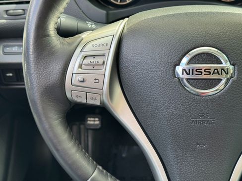Used 2018 Nissan Altima 2.5 SL FWD image 18
