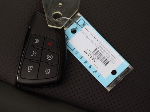 New 2026 GMC Yukon Denali w/ Sun & Power Step Package image 26