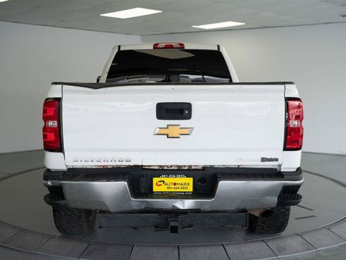 Used 2018 Chevrolet Silverado 2500 W/T w/ Snow Plow Prep Package AWD/4WD image 6