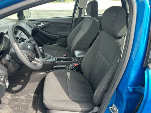 Used 2015 Ford Focus SE image 9