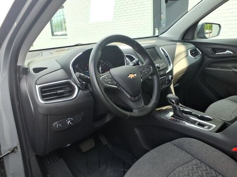 Used 2024 Chevrolet Equinox LT w/ LPO, Floor Liner Package FWD image 5