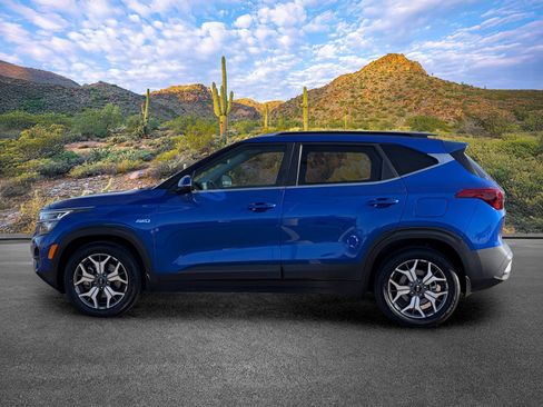 Certified 2021 Kia Seltos EX AWD/4WD image 7
